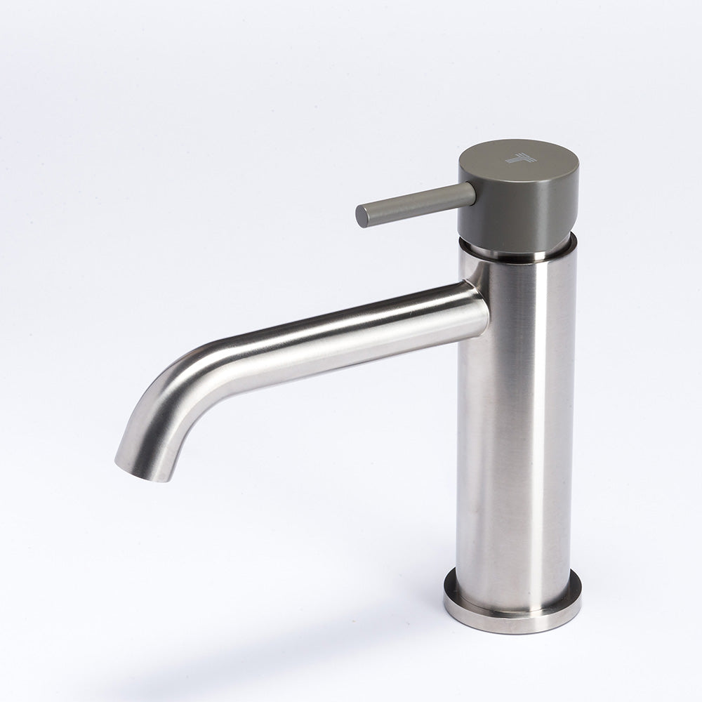 Tubico Colorado miscelatore lavabo senza scarico in acciaio inox con maniglia Antracite Made in Italy T20011A